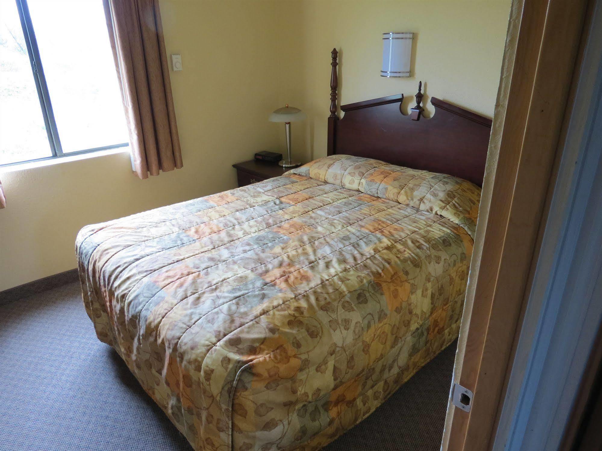 Western Royal Inn Tillamook Extérieur photo
